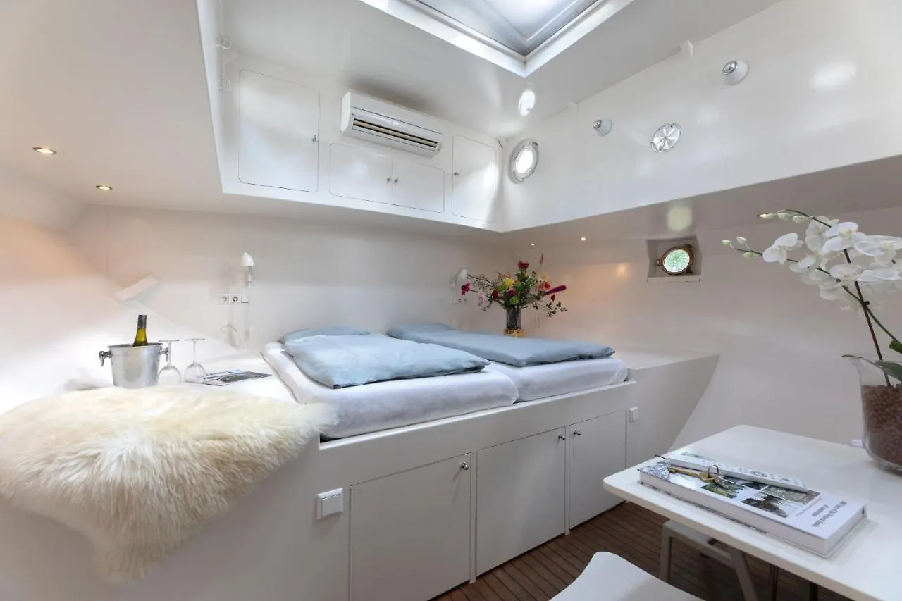 Houseboat Volle Maan Bed & Breakfast Amsterdam